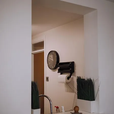 Smithfield Square Nest Entire *