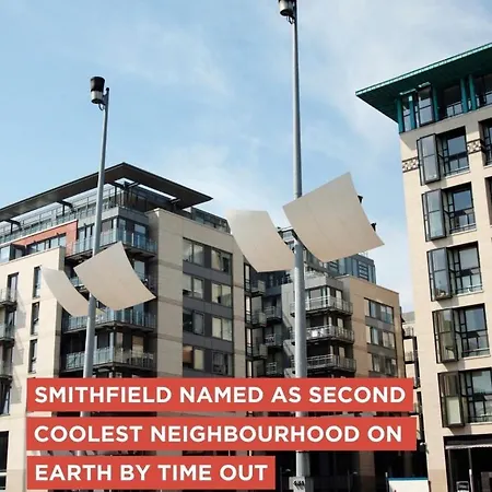 Smithfield Square Nest Entire