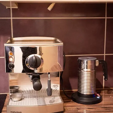 Smithfield Square Nest Entire * دبلن